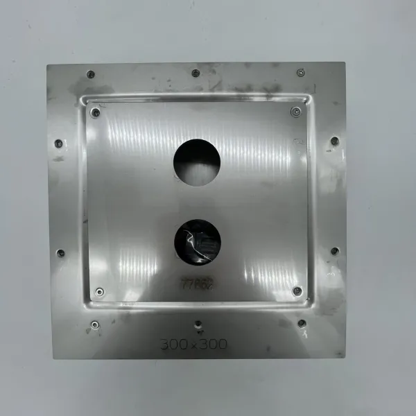 Semplice safetybox til SBR901 - 30x30x8 cm - För installation i Sverige och Norge