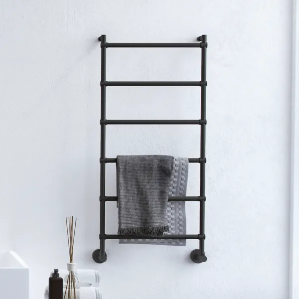 Vetro DeLuxe 442/6 - Vattenburen handduksvärmare, matt svart