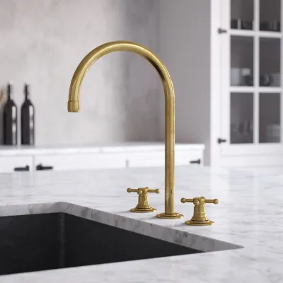 Hassel&Teudt HHV605 S05 - Köksblandare med svängbar pip, Polerad mässing Naturfärgad