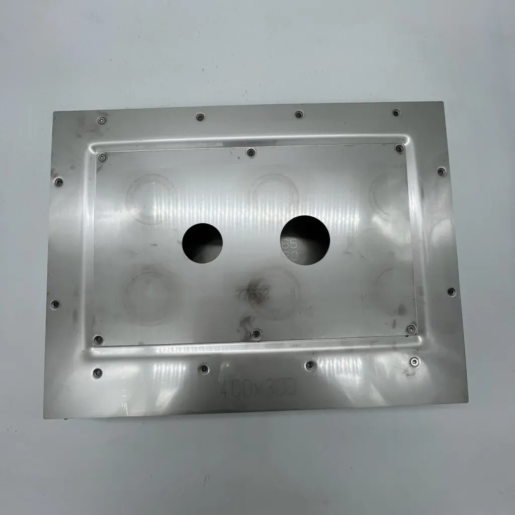 Semplice safetybox til SHV102 og SHV502 - 40x30x8 cm - För installation i Sverige och Norge