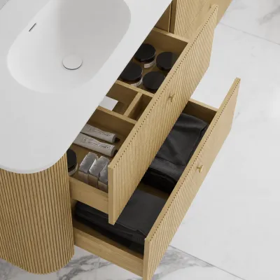 Noorwork 80 - Skåp i ljus naturek inklusive mattvit Corian® diskbänk