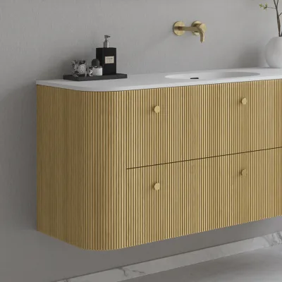 Noorwork 140 - Skåp i ljus naturek inklusive mattvit Corian® diskbänk