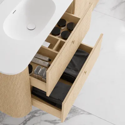 Noorwork 180D - Skåp i ljus naturek inklusive mattvit Corian® diskbänk