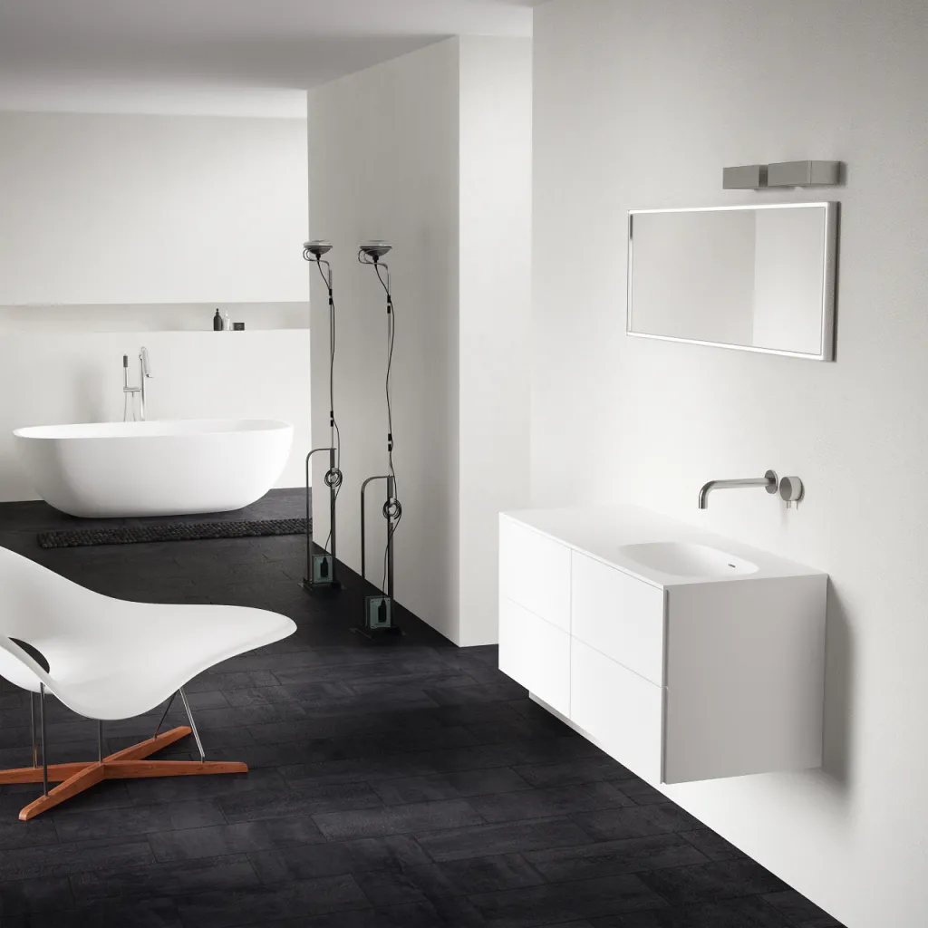 Block Soft 120R - Badrumsmöbel 120x46 cm, mattvit med SolidTec® handfat till höger