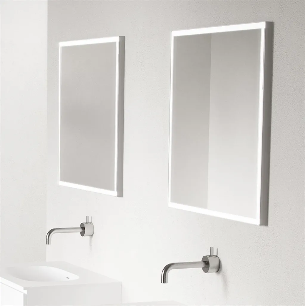 Kubic Light Dimmable 70x70 - LED-spegel med färgjustering