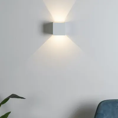 UP&DOWN - LED Vägglampa, 100x100, IP 54, Vit